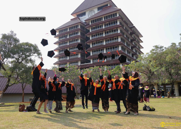 4 Universitas Terbaik di Indonesia yang Mencetak Orang-Orang Hebat Berpengaruh di Dunia